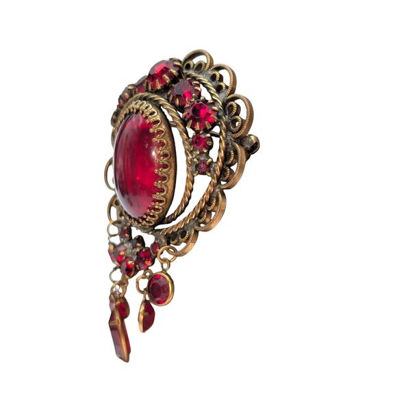 Vintage Possibly Unsigned Hobe Red Rhinestone Dangles Brooch - Picture 2 of 5